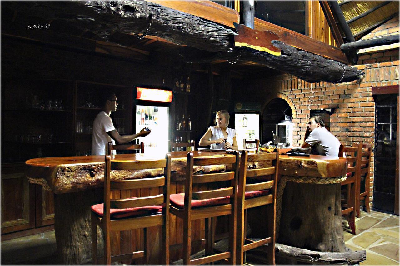 Fiume Lodge Grootfontein Ngoại thất bức ảnh